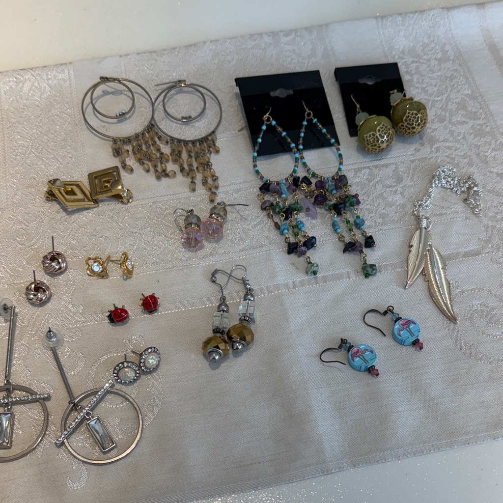 Reseller Bundle Silver And Gold Earrings Set 59$